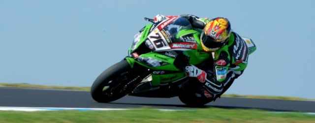 Loris Baz rounds Lukey