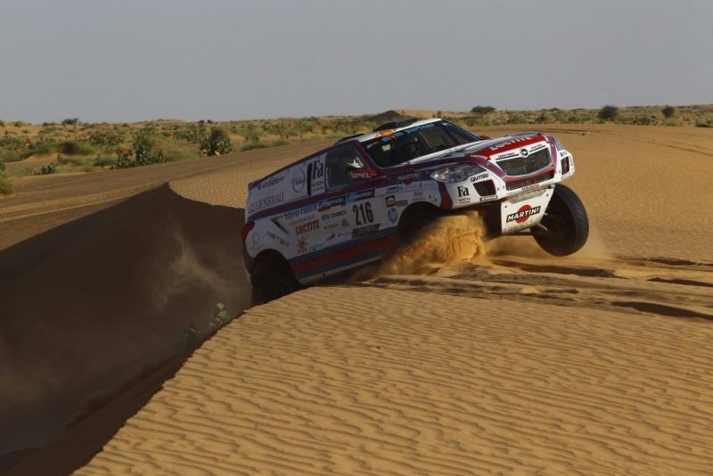 Africa Eco Race crédit photo : Alain ROSSIGNOL - Jorge CUNIA //www.africarace-live.com